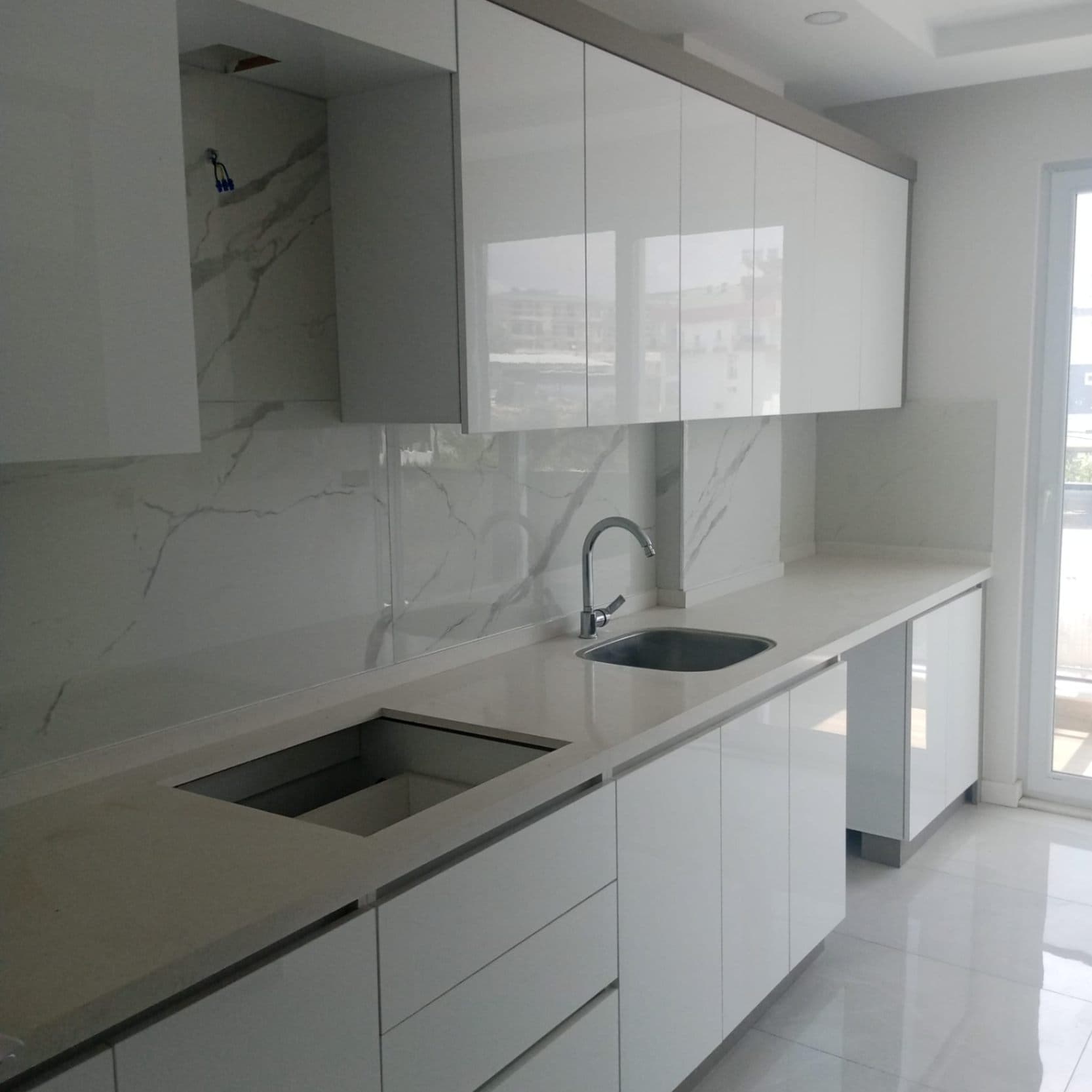 ANTALYA VARSAK SÜLEYMAN DEMİRELDE SATILIK 3+1 DAİRE