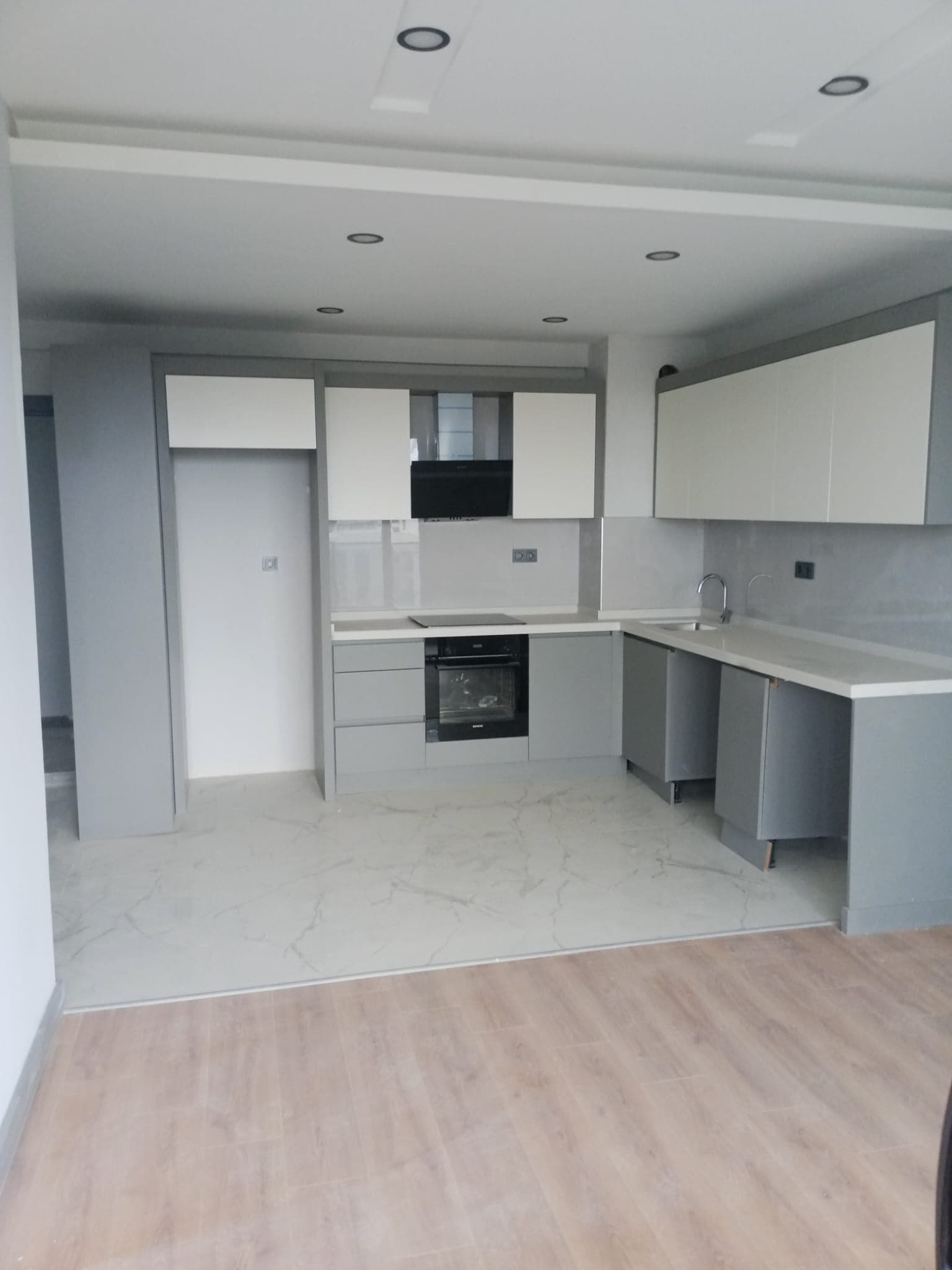 ANTALYA AKSU ALTINTAŞTA SATILIK 2+1