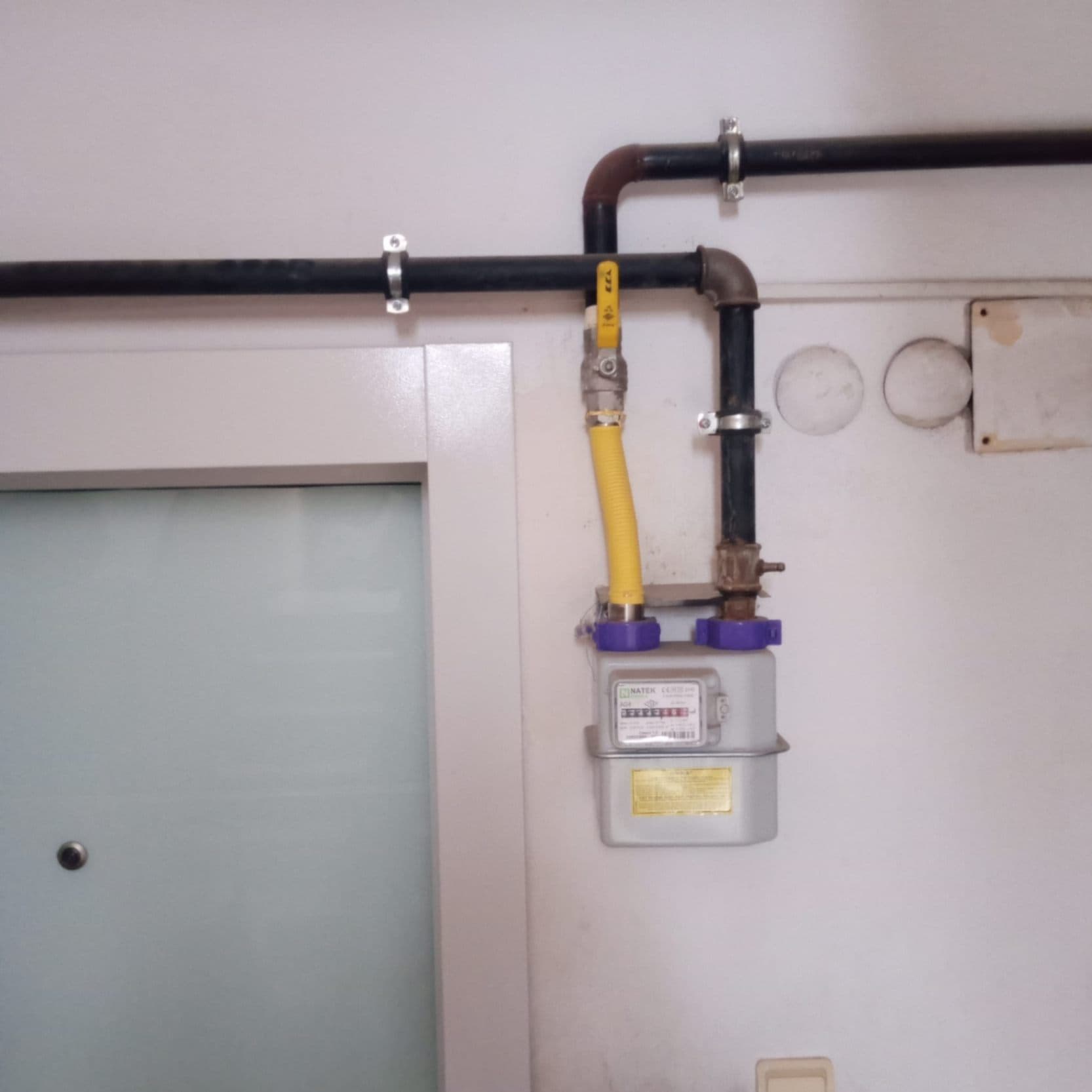 ANTALYA MURATPAŞA CUMHURİYET MAHALLESİNDE EŞYALI SATILIK DAİRE