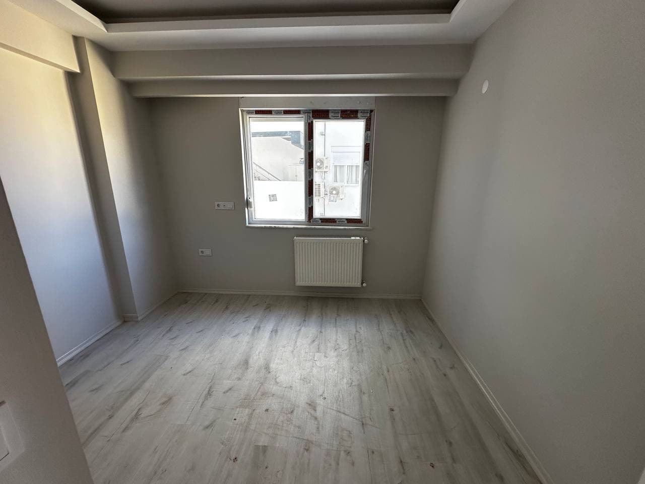 SIFIR BİNADA SATILIK DOĞALGAZLI DAİRE