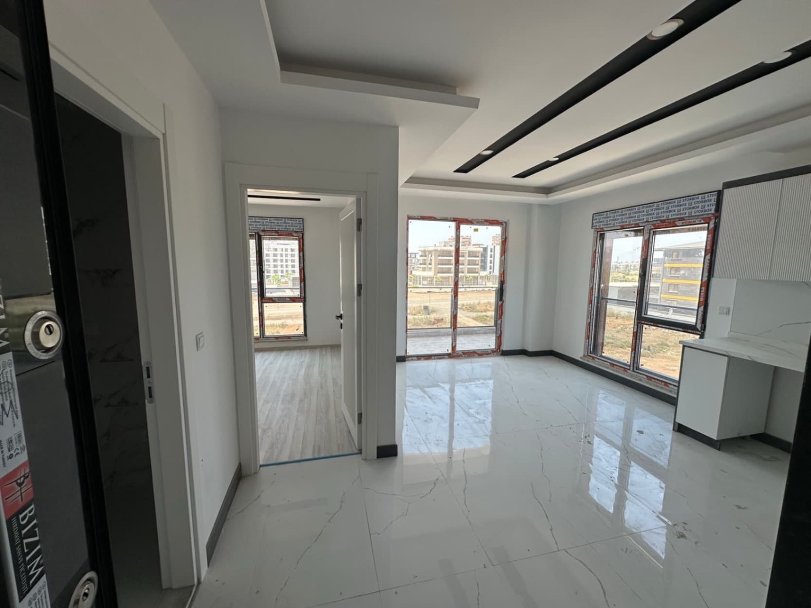 Altıntaşda kapalı otoparklı 1+1