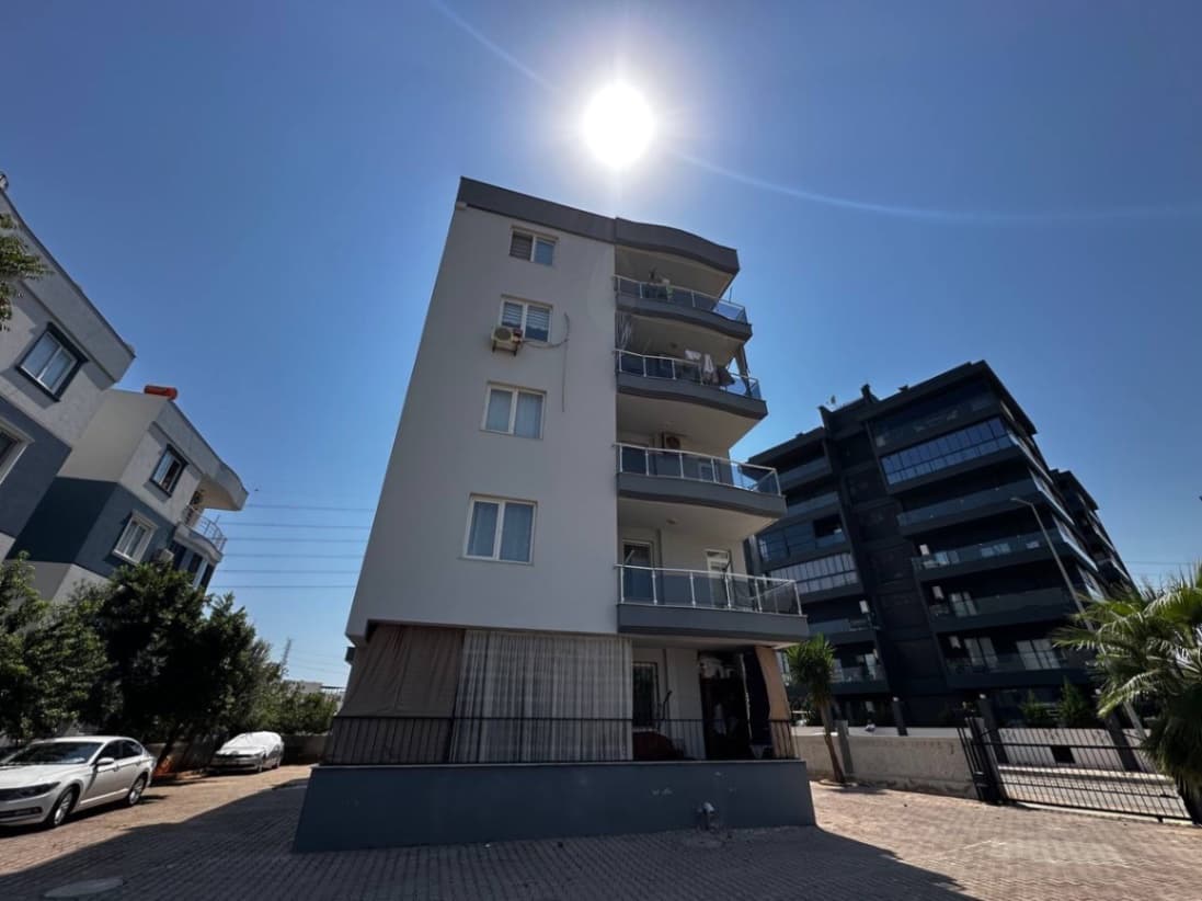 Kepez Karşıyaka’da ayrı mutfaklı satılık daire