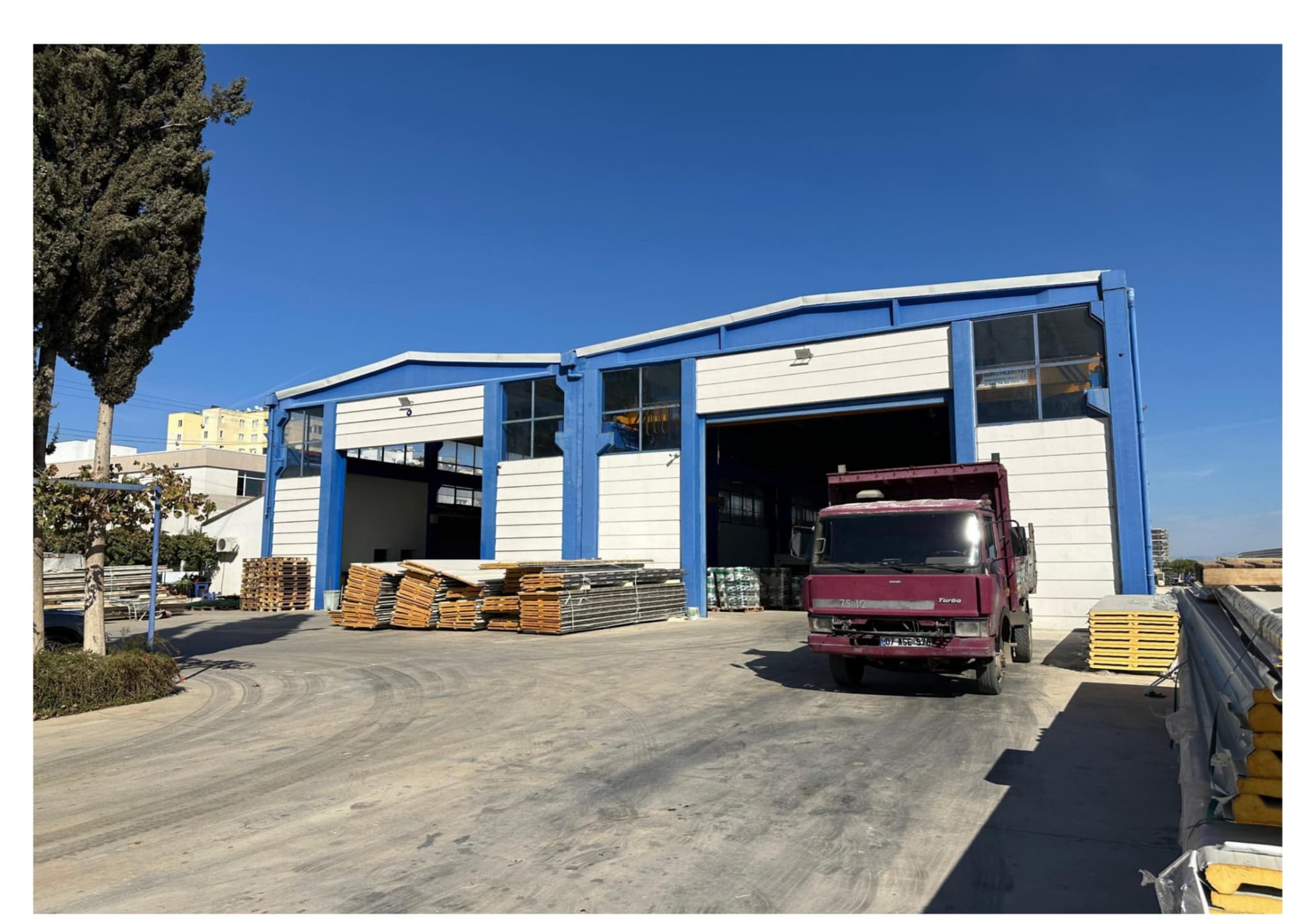 Antalya Kepez Sinan’da Satılık Fabrika | Fabrik zu verkaufen in Antalya Kepez – 7.197 m² Arsa, 2.800 m² Kapalı Alan