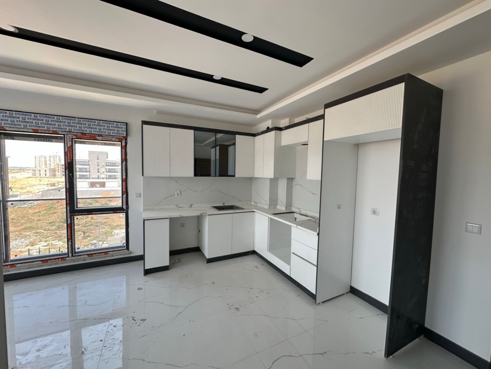 Altıntaşda kapalı otoparklı 1+1