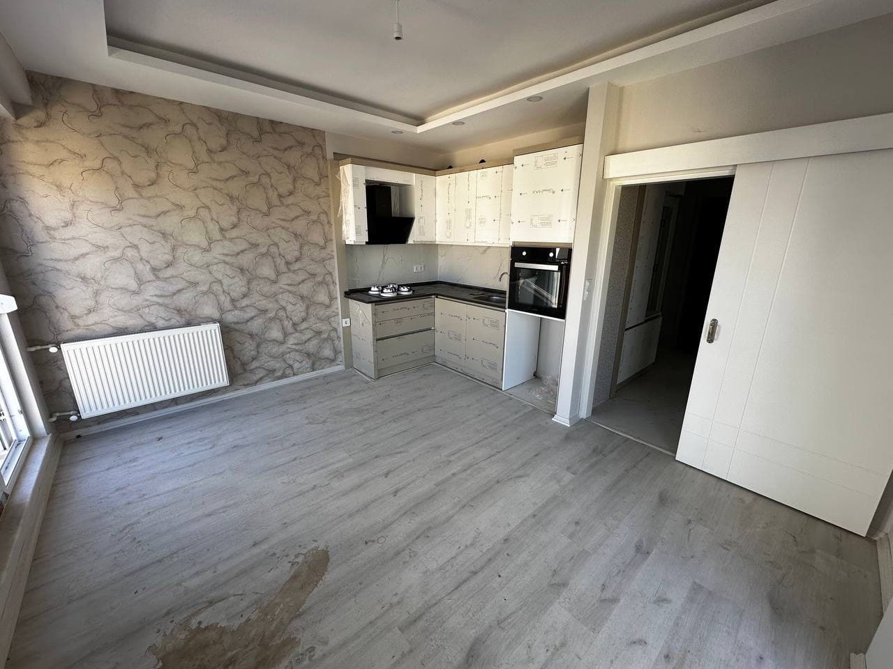 SIFIR BİNADA SATILIK DOĞALGAZLI DAİRE