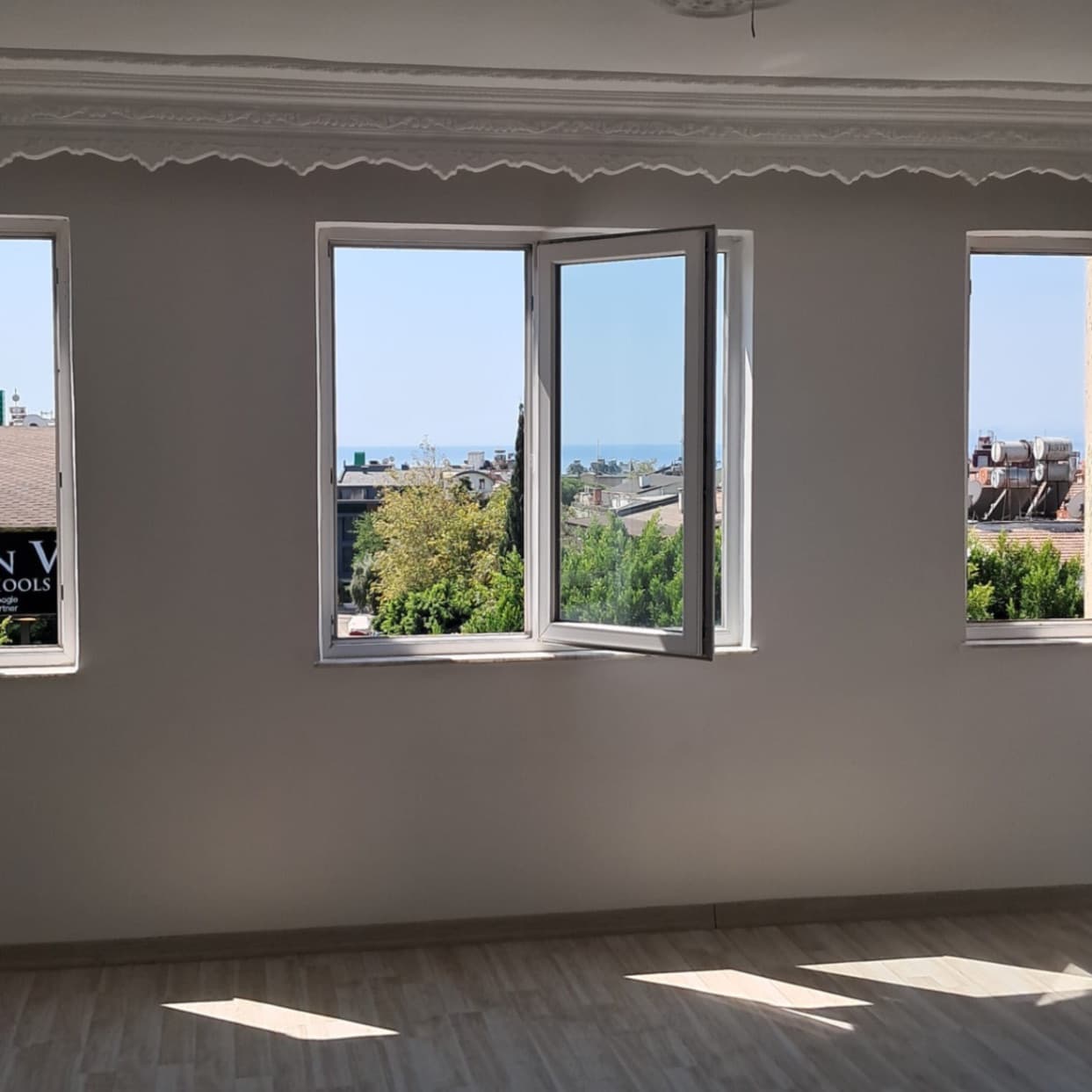 Kısmi deniz manzaralı Merkezi konumda 3+1 kiralık 