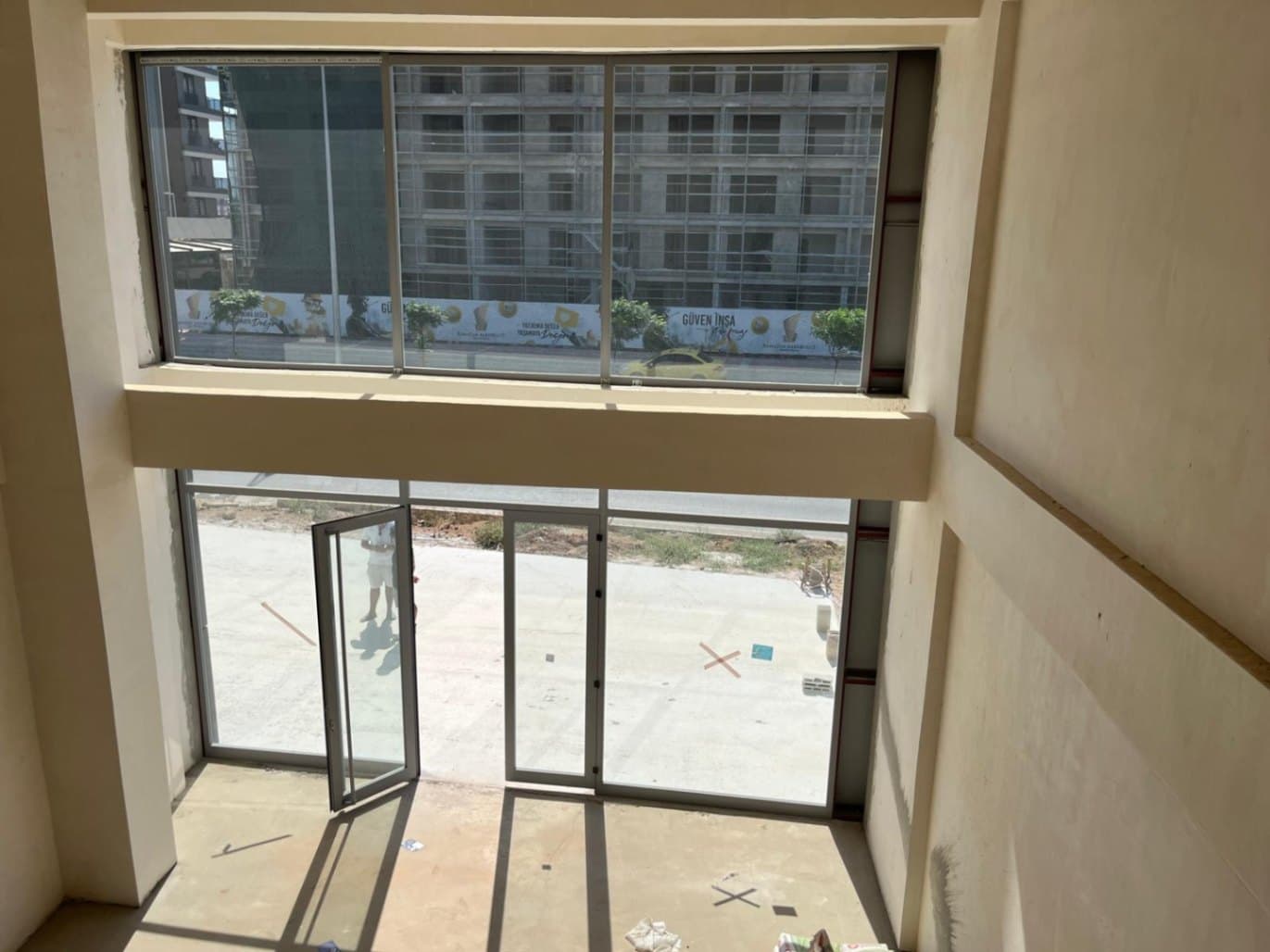 Altintaş cadde üzderi dükkan