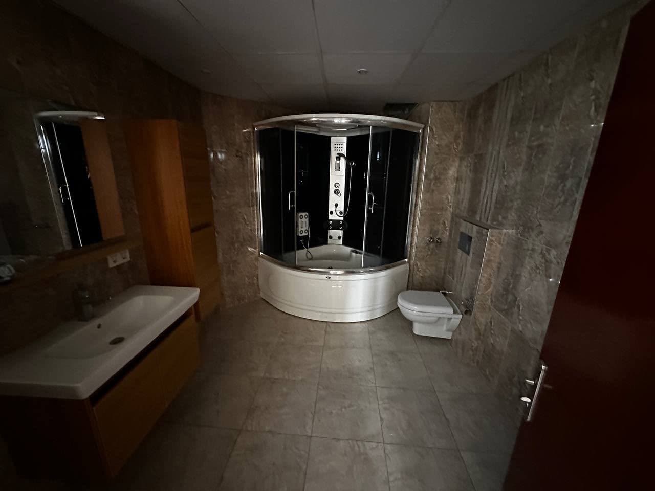 ANTALYA LARA'DA GENİŞ SATILIK DAİRE