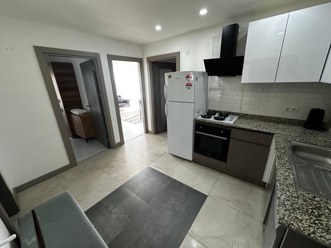 DENİZE 100 metre kiralık daire