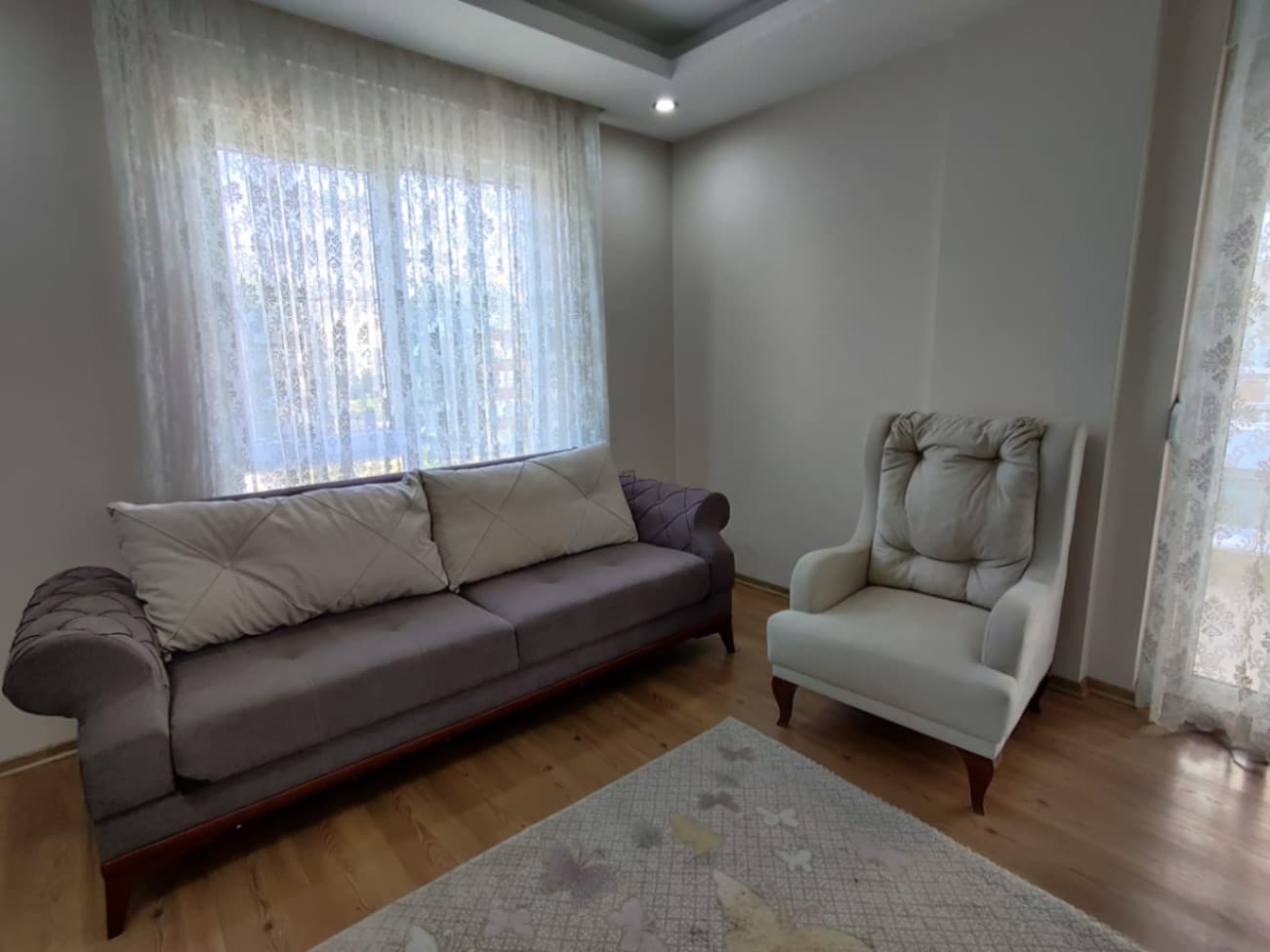 DENİZE YAKIN SATILIK 2+1