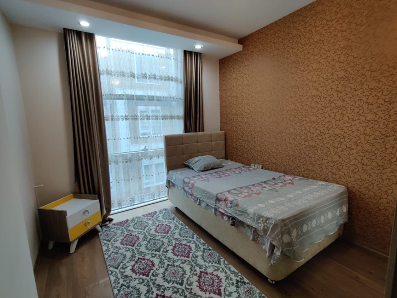 DENİZE YAKIN SATILIK 2+1