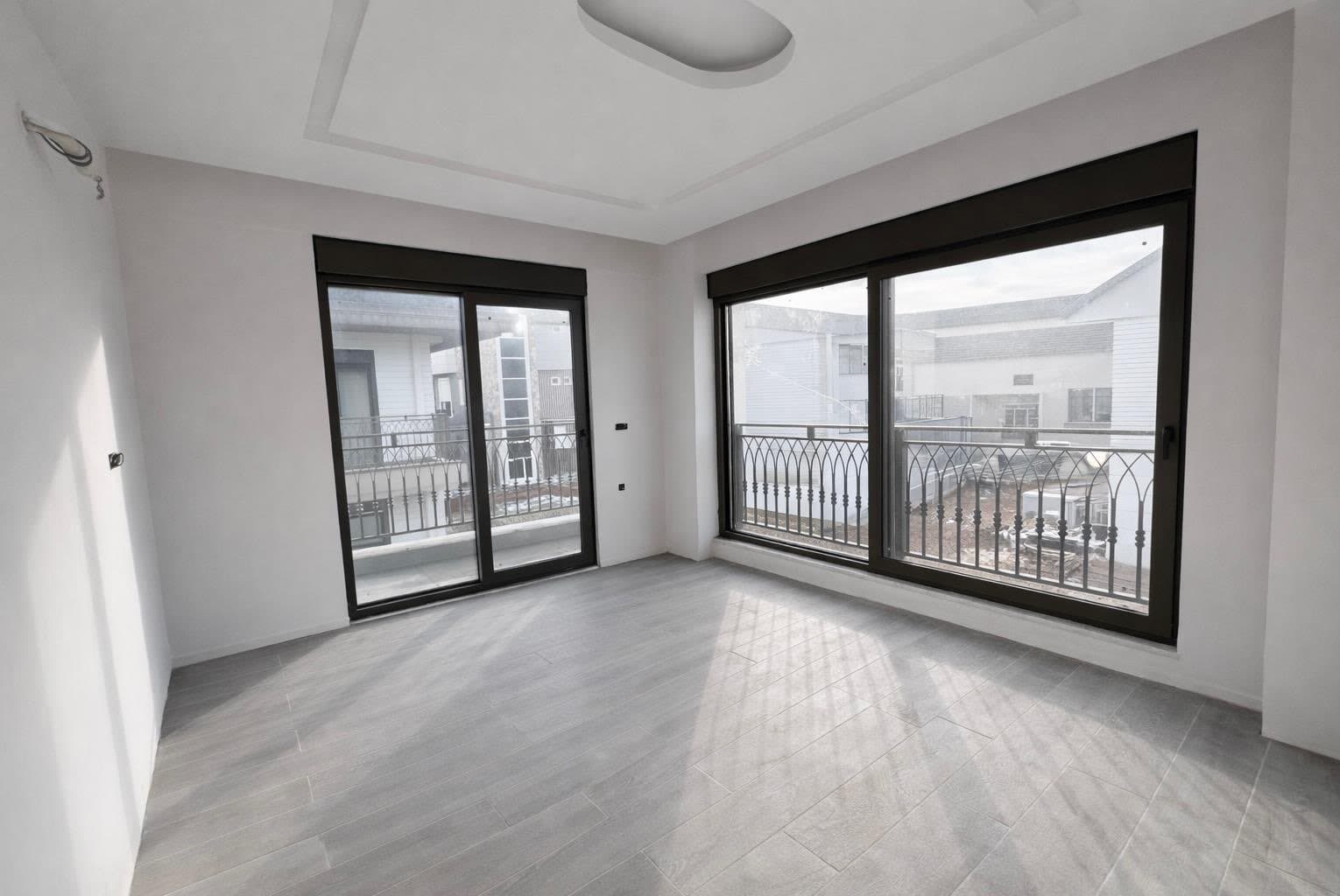 Serik/Boğazkent'te Denize 3 dk Sıfır Lüks Villa